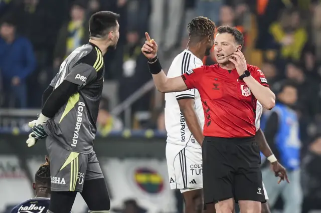 Fenerbahçe - Beşiktaş maçından kritik an