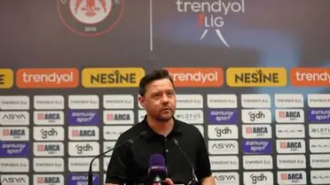 Maçın kritik anlarından bir kare