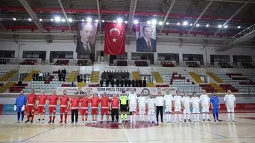 Sivas'ta Polis 181. Yıl Dönümünde Şehit Anısına Futbol Maçı Düzenlendi