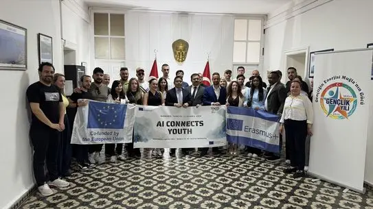 Marmaris’te Gençlere Yönelik Uluslararası Yapay Zeka ve Dijital Araçlar Eğitimi Başladı