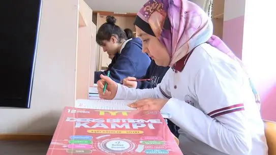 Diyarbakır’da Kızlara Yönelik Üniversite Hazırlık Projesi: Kızlar Okuyor