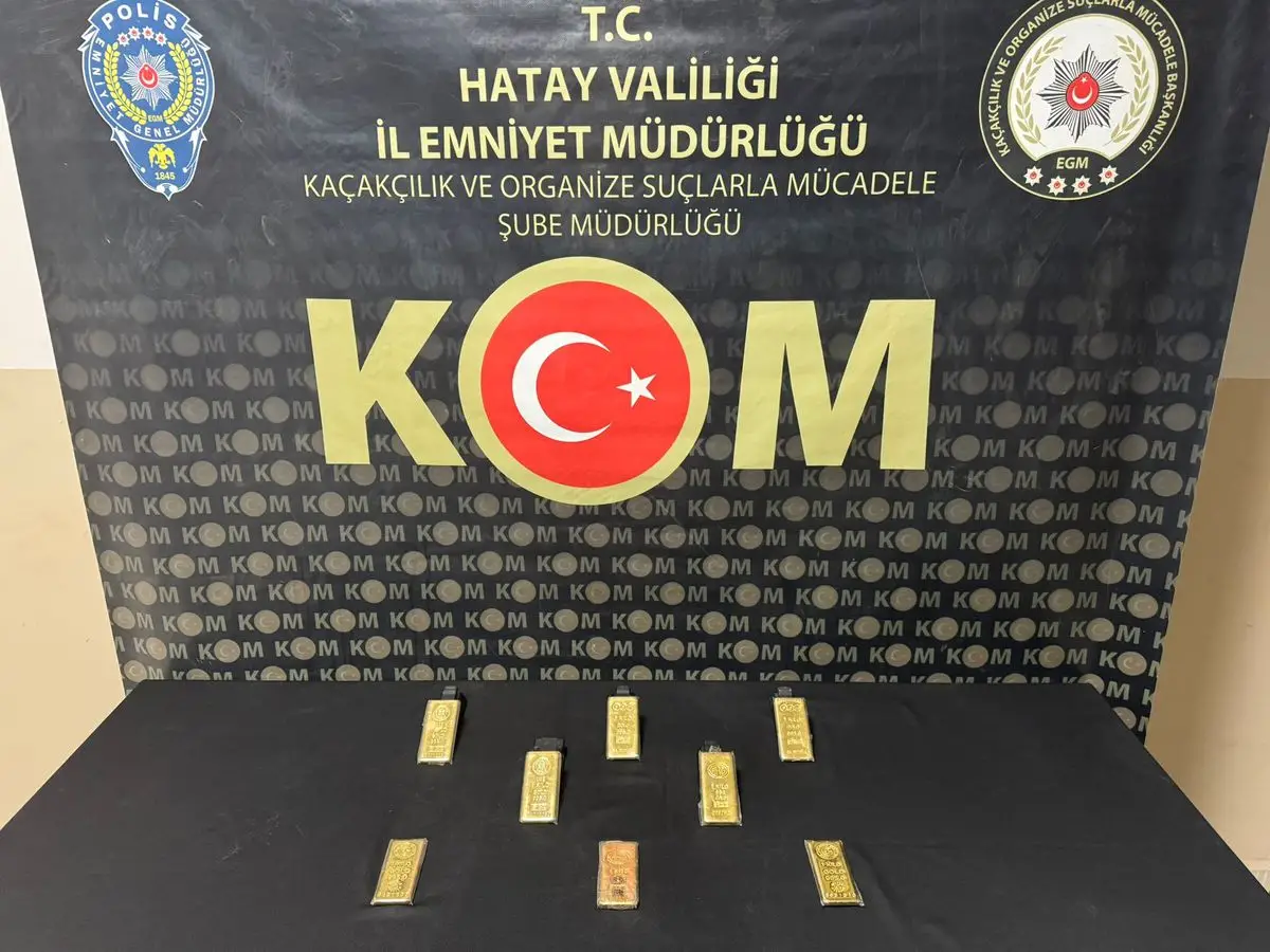 Hatay’da 8 Kilogram Gümrük Kaçağı Altın Çantada Bulundu