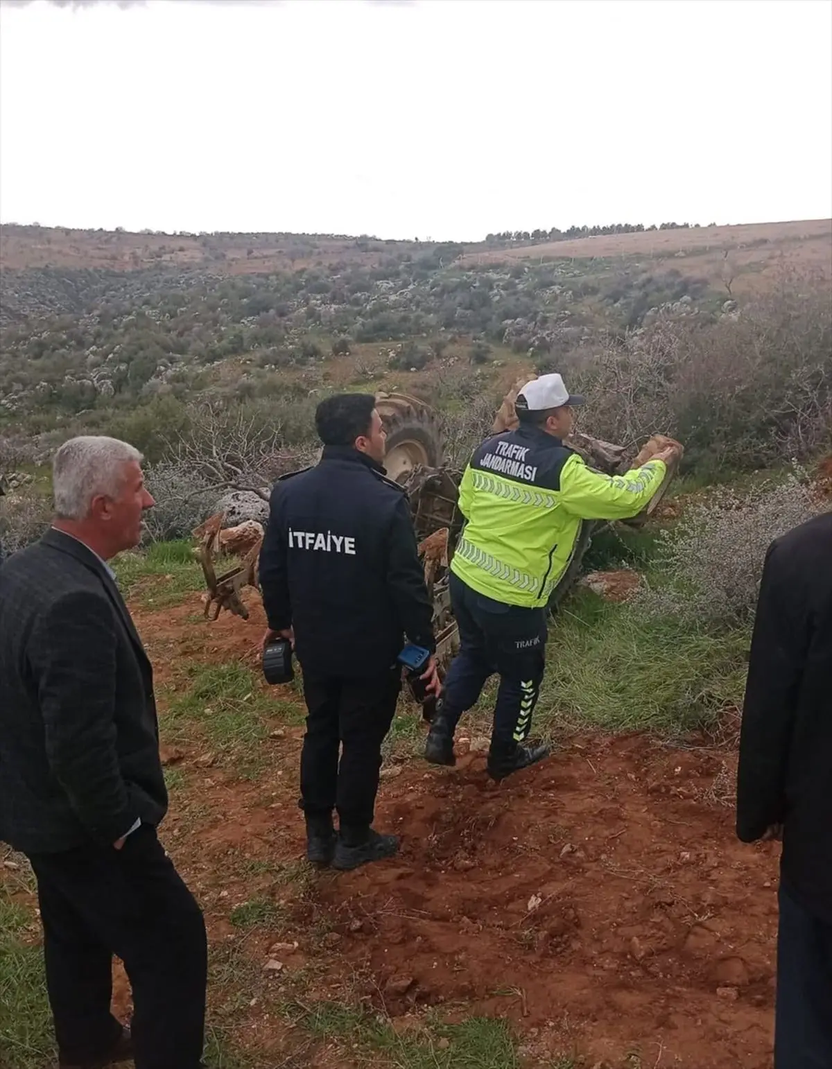 Adıyaman’ın Besni İlçesinde Traktör Devrildi: Sürücü Vakıf Önder Hayatını Kaybetti