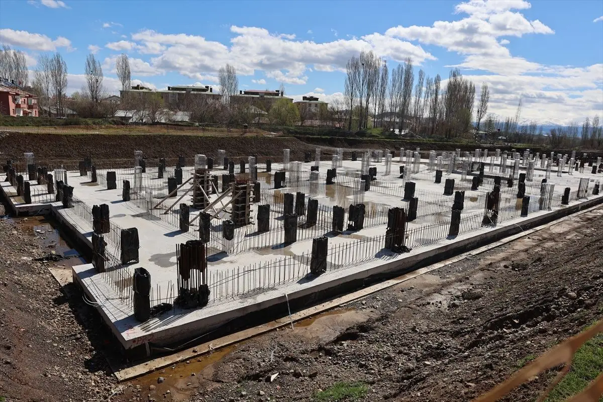 Bingöl Valisi Çelik, Kentpark Projesi'ni Yerinde İnceledi ve Sosyal Etkilerini Vurguladı