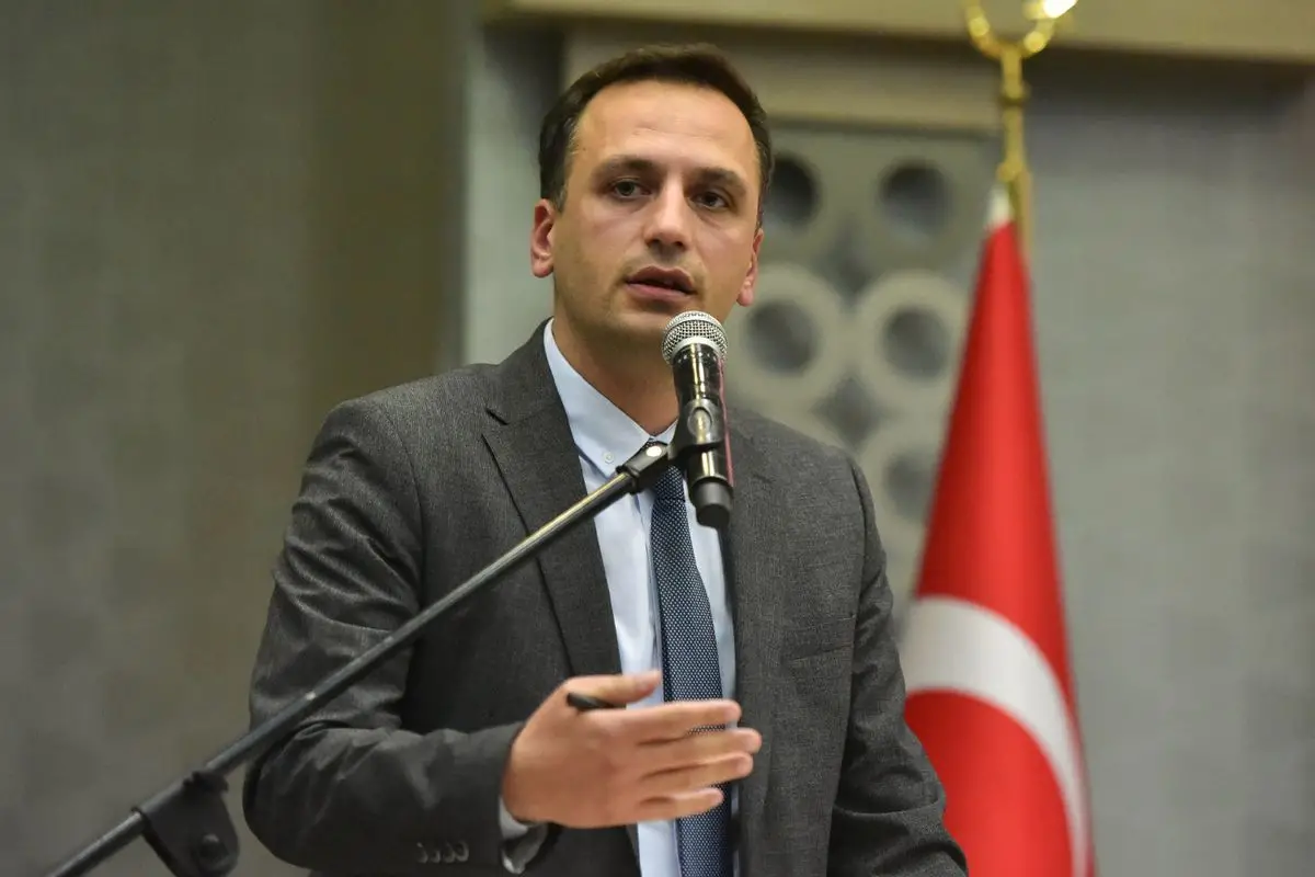 Bornova Belediye Başkanı Ömer Eşki Gözaltına Alındı: Olayın Detayları