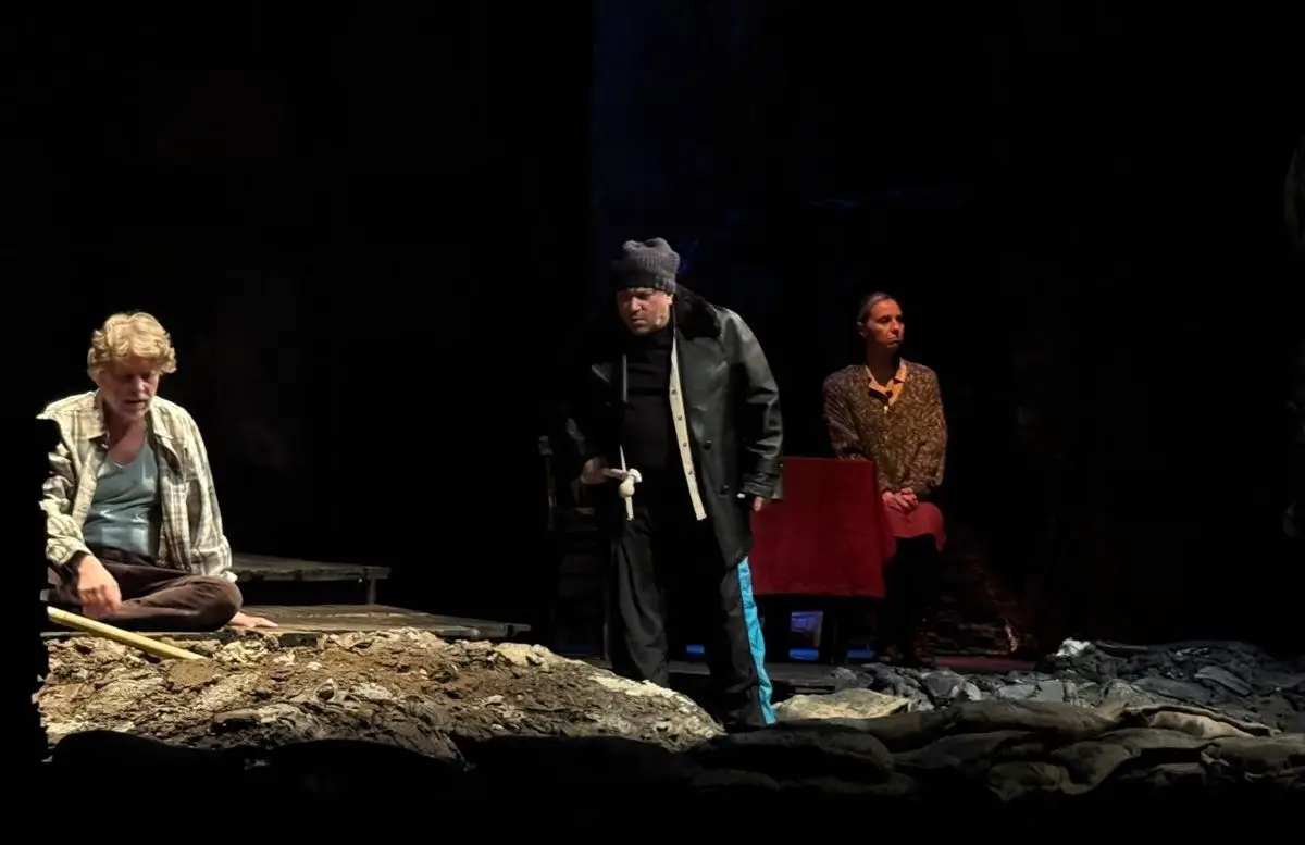 Bursa Tiyatro Festivali'nde 'İlerleme' oyunu sahneleniyor