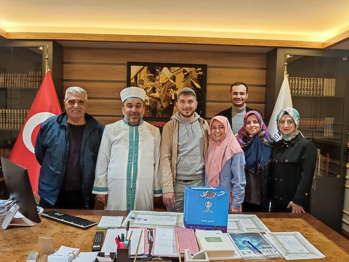 David Lukiç'in Karasu'daki ihtida töreni