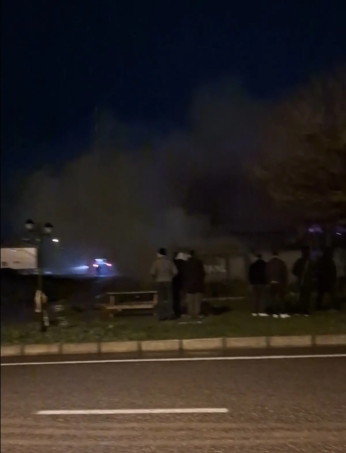 Kayseri İncesu’da çıkan yangın sonrası hasar görmüş ev ve ahır