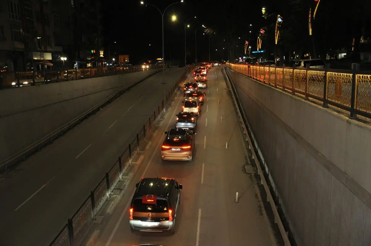Kütahya’da Filistinli Esirlere Yönelik İdam Tasarısına Karşı Araç Konvoyu Düzenlendi