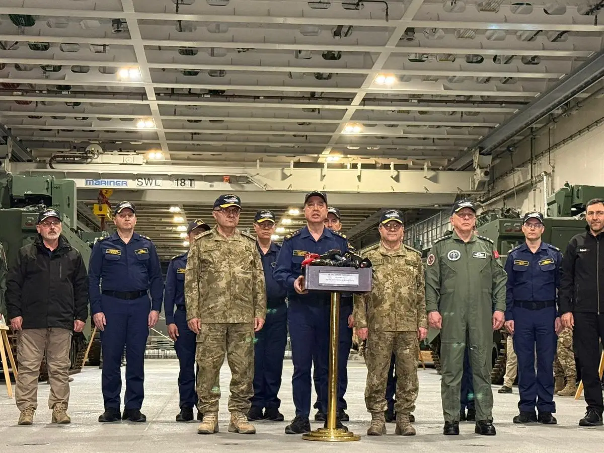 Mavi Vatan Tatbikatı kapak fotoğrafı