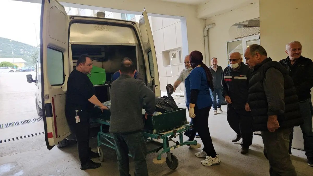 Bucak'ta kaza sonrası araçların görüntüsü