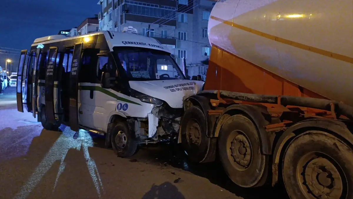 Kapaklı'da zincirleme kazanın ilk görüntüsü