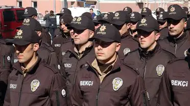 Yeni Yönetmelikle Bekçi Alım Şartları Sıkılaştırıldı: Askerlik Zorunlu, İkamet Süresi ve Parti Üyeliği Yasaklandı