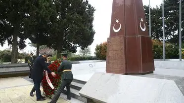 İçişleri Bakanı Mustafa Çiftçi, Bakü'deki Şehitlik Ziyaretinde Birlik ve Beraberlik Mesajı Verdi