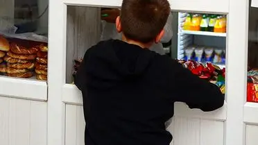 İstanbul Valisi Gül, Okul Kantinlerine Aylık 2 Bin Lira Kart Desteği Açıklıyor