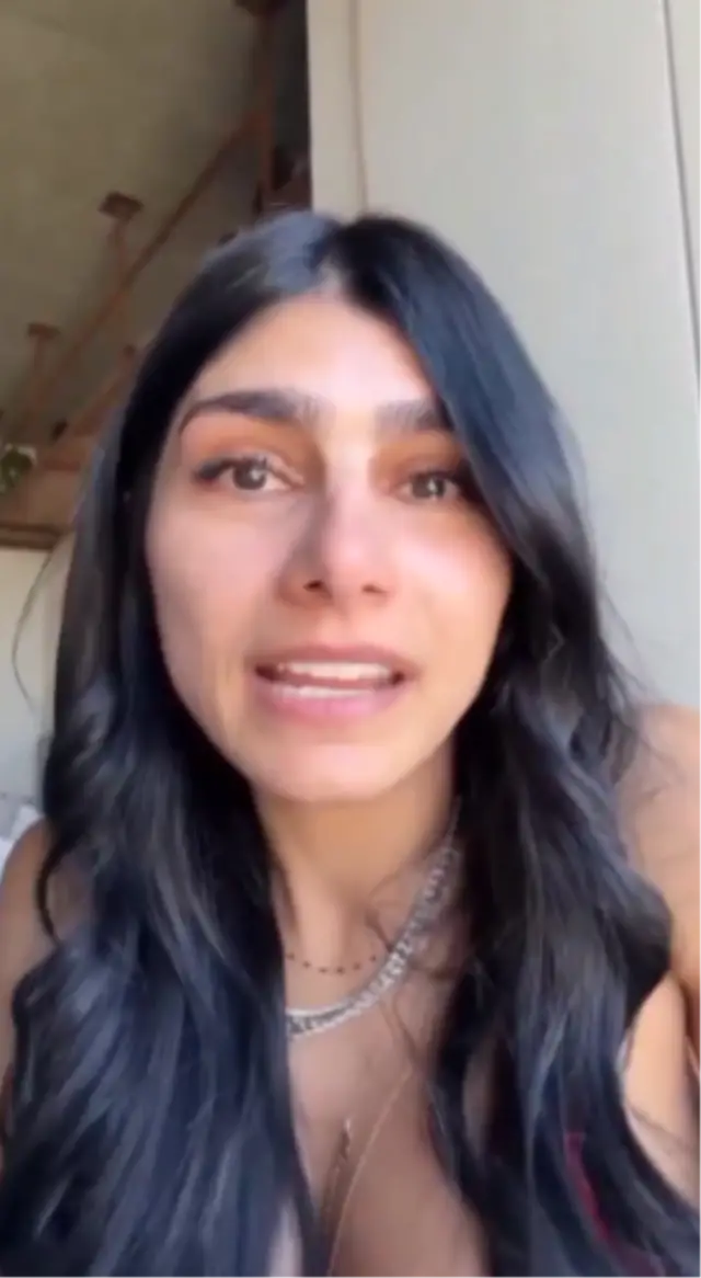 Mia Khalifa konuşma anı