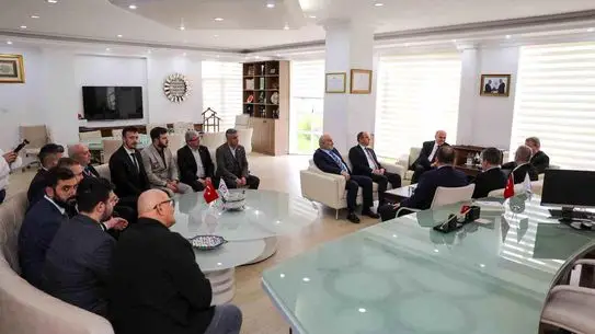 Destici, Düzce Belediye Başkanı Özlü'nün Hizmetlerini Övdü: “Biz Aynı Kilimin Desenleriyiz”