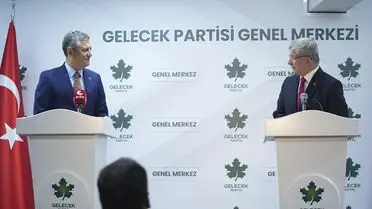 Özgür Özel, Davutoğlu ile Ara Seçim Stratejileri Üzerine Görüşme Gerçekleştirdi