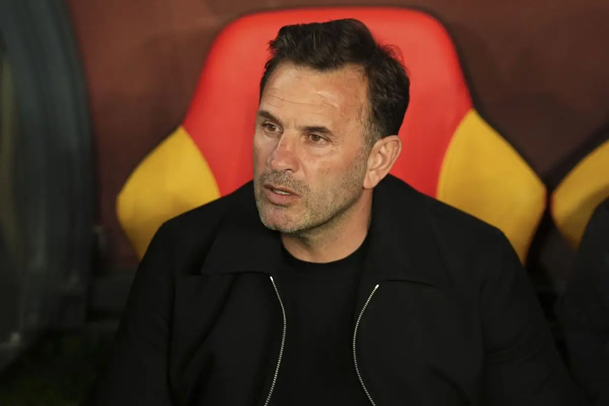 Okan Buruk'tan Osimhen'in Geri Dönüş Tarihi Üzerine Açıklama: Gençlerbirliği ve Fenerbahçe Maçları Göz Önünde