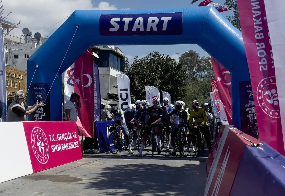 Tour of Mersin bisiklet turu başlangıcı