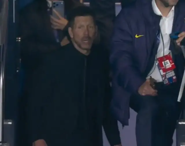 Simeone sahada