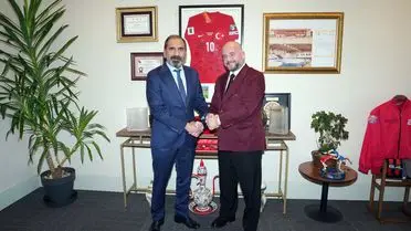 Kırkpınar Ağa'sı Ufuk Özünlü, TFF Başkanını ve Otyakmaz'ı Ziyaretiyle Geleneksel Değerleri Hatırlattı