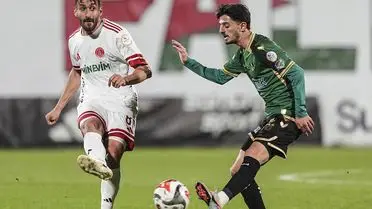 Sakaryaspor’un Kalan Umudu: 7 Puan Geride Kalan Küme Mücadelesi