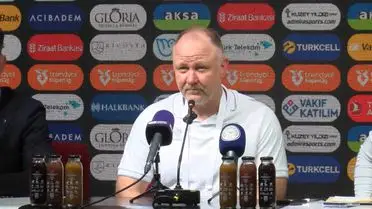 Çaykur Rizespor, Samsunspor'u 4-1 Yenerek Ev Sahasında Büyük Zafer Kazandı