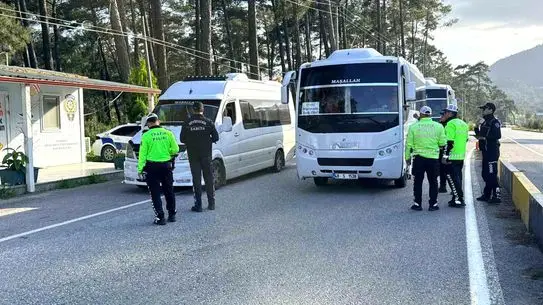 Çetibeli Yolunda Turizm Taşımacılığına Yoğun Denetim