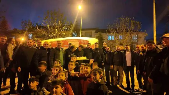 İnegöl'de Polis 181. Yıl Dönümünü Mahalle Halkıyla Coşkulu Şekilde Kutladı