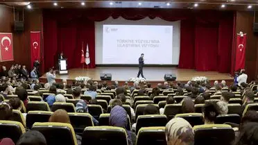 Ulaştırma ve Altyapı Bakan Yardımcısı Boyraz, Hatay'da Üniversite Öğrencilerine Yeni Yatırım Projelerini Tanıttı