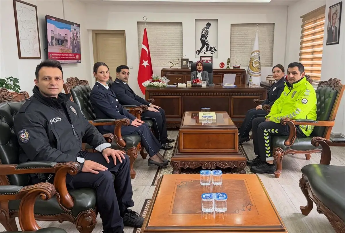 Gümüşhacıköy Emniyet Birimleri Kaymakam Güneş'i Ziyaret Etti, Polis Haftası Coşkuyla Kutlandı