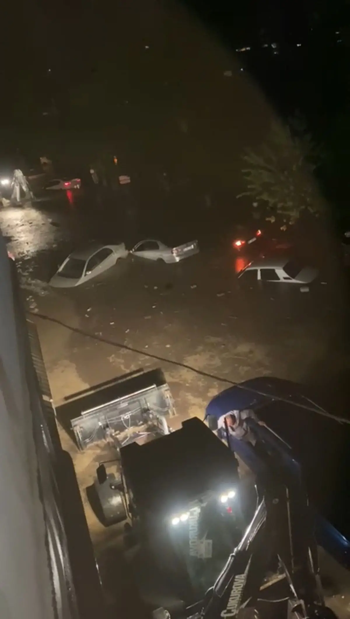 Osmaniye Kadirli'de Sel Felaketi: 2 Ölenin ve Mahsur Kalanların Anları Cep Telefonu Kamerasından