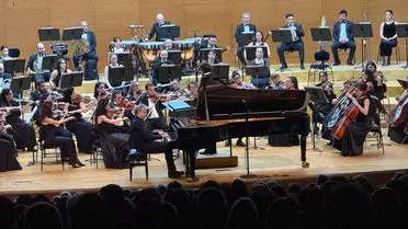 Alexei Volodin'un Büyüleyici Piyano Performansı BBDSO'da İzleyicileri Etkiledi