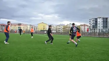 Bulanık’ta Polis Haftası Coşkusu: Emniyet Mensupları Futbol Sahasında Buluştu