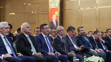 Yılmaz'dan Savaş Dönemlerinde Diplomasi ve Ekonomi Politikası Üzerine Açıklama