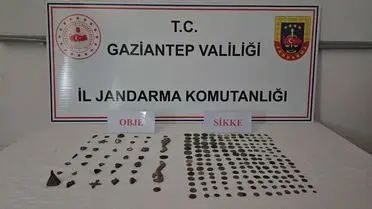 Gaziantep Yavuzeli'de 225 Tarihi Eser Ele Geçirildi: Kaçakçılık Operasyonu Sonuçlandı