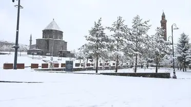 Kars ve Ardahan’da yoğun kar yağışı