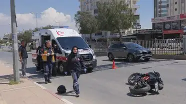 Toroslar’da Motosiklet Kazası: İki Yaralı Hastaneye Kaldırıldı