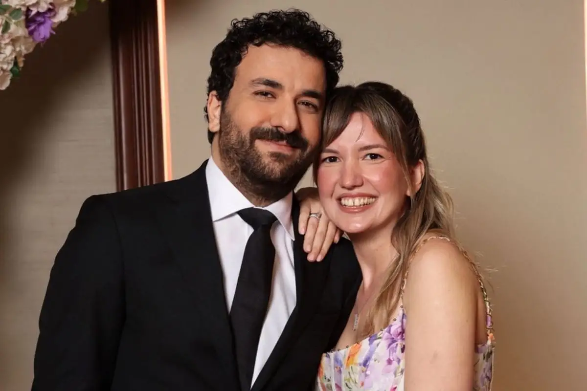 Hasan Can Kaya ve Duygu Karabaş nişan fotoğrafı