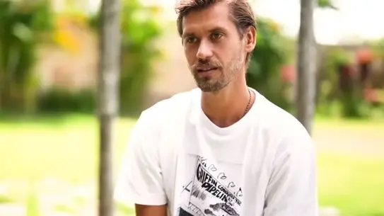 Survivor’da Elenen Serhan Onat’tan Çarpıcı Açıklamalar: “Duruş Sergileyemedi”