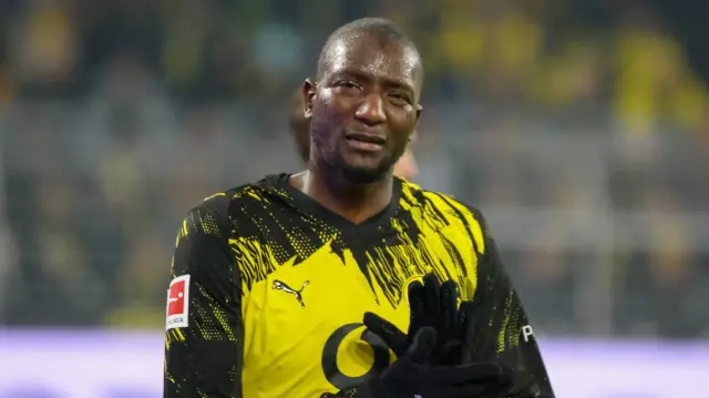 Florian Brandt top sürüyor