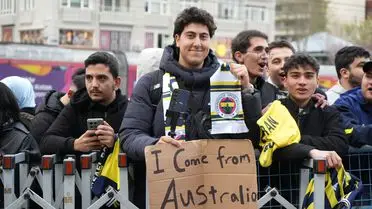 Fenerbahçe Takımı Kayseri'ye Vardı, Taraftarlar Coşkulu Karşıladı