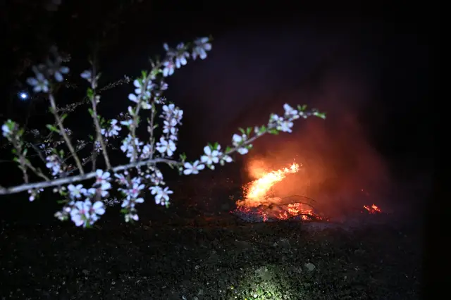 Dumanlama için kullanılan saman balyaları