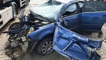 Kahramanmaraş Kavlaklı Mahallesi'nde Trafik Kazası: Yaralı Otomobil Sıkıştı, İtfaiye Müdahalesi