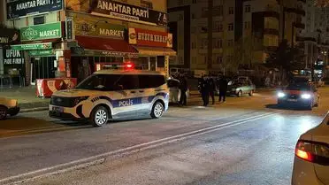 Kayseri Talas'ta Bıçaklı Çatışma: İki Grup Kavga Etti, 2 Yaralı