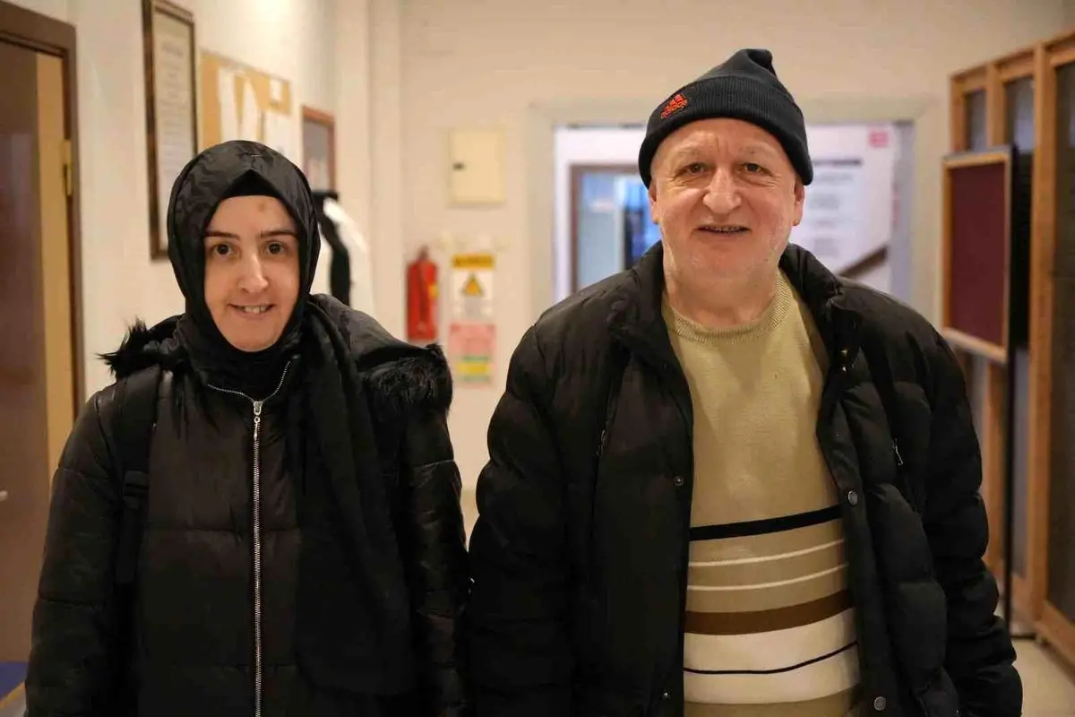 Samsun’da Baba ve Kızı Okuma Yazma Kursunda Birlikte Öğreniyor