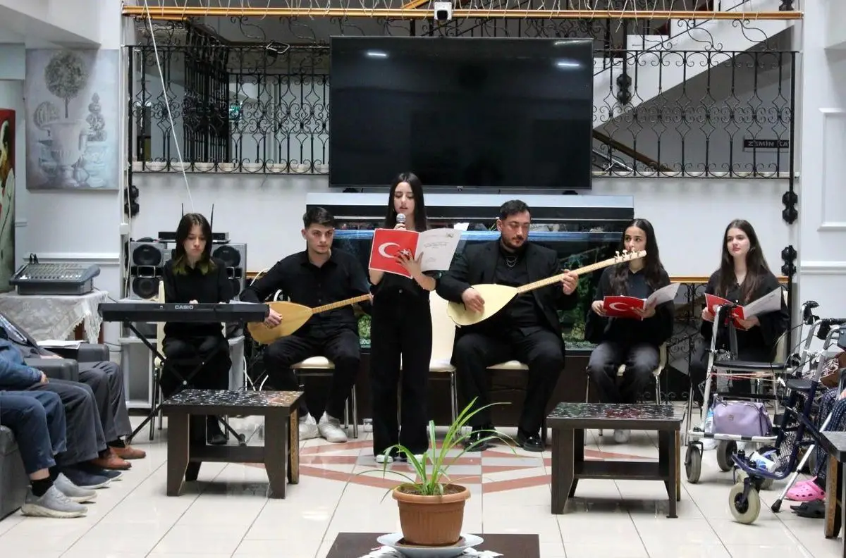 Samsun Lisesi Korosu, Şehrin Duvarlarını Aşarak Gönüllere Dokunuyor