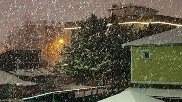 Aşkale’de Şiddetli Kar Yağışı Kırsal Ekonomiyi Sarsıyor