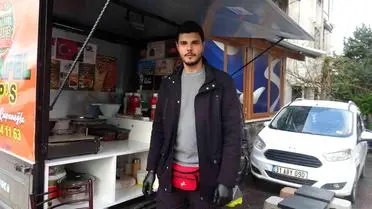 Deprem Sonrası Yeni Bir Başlangıç: Falafel Satıcısının Hikayesi